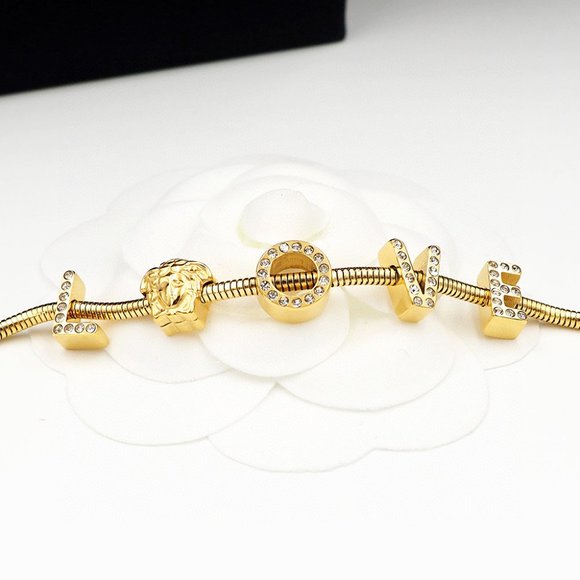 ๐โจAUTHENTICโจ๐ Versace bracelet - Picture 3 of 7